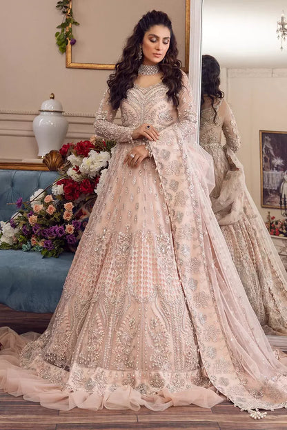 Radiant Elegance Pakistani Wedding Dresses Showcase
